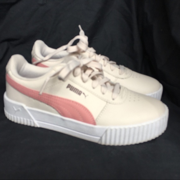 Puma Shoes - Puma Sneakers Athletic Shoes Sz 6 Soft Foam Optimal Comfort White Pink EUC